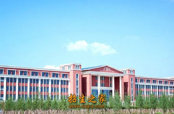 乐山市医药科技学校