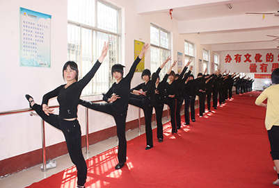 初中生报读贵阳幼师学校好找工作吗