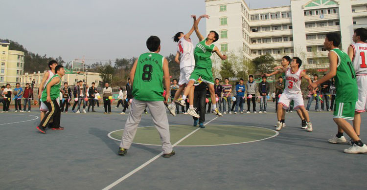 湖北医药学院药护学院2