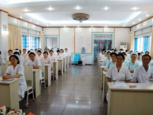 目前女孩应该学什么技术比较好