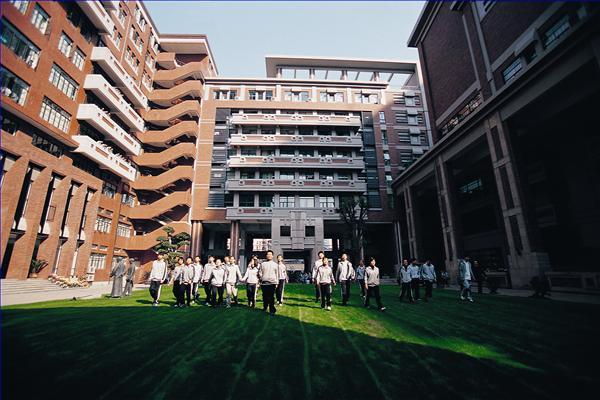 女生就读成都建筑专业学校学什么专业好