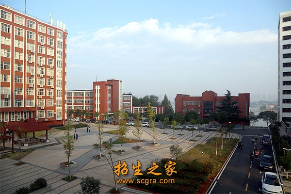 恩施职业技术学院